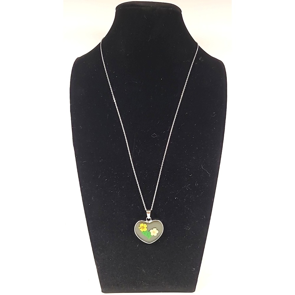 Dried Flower‎ Heart Pendant on Silvertone Chain Cottagecore 20"